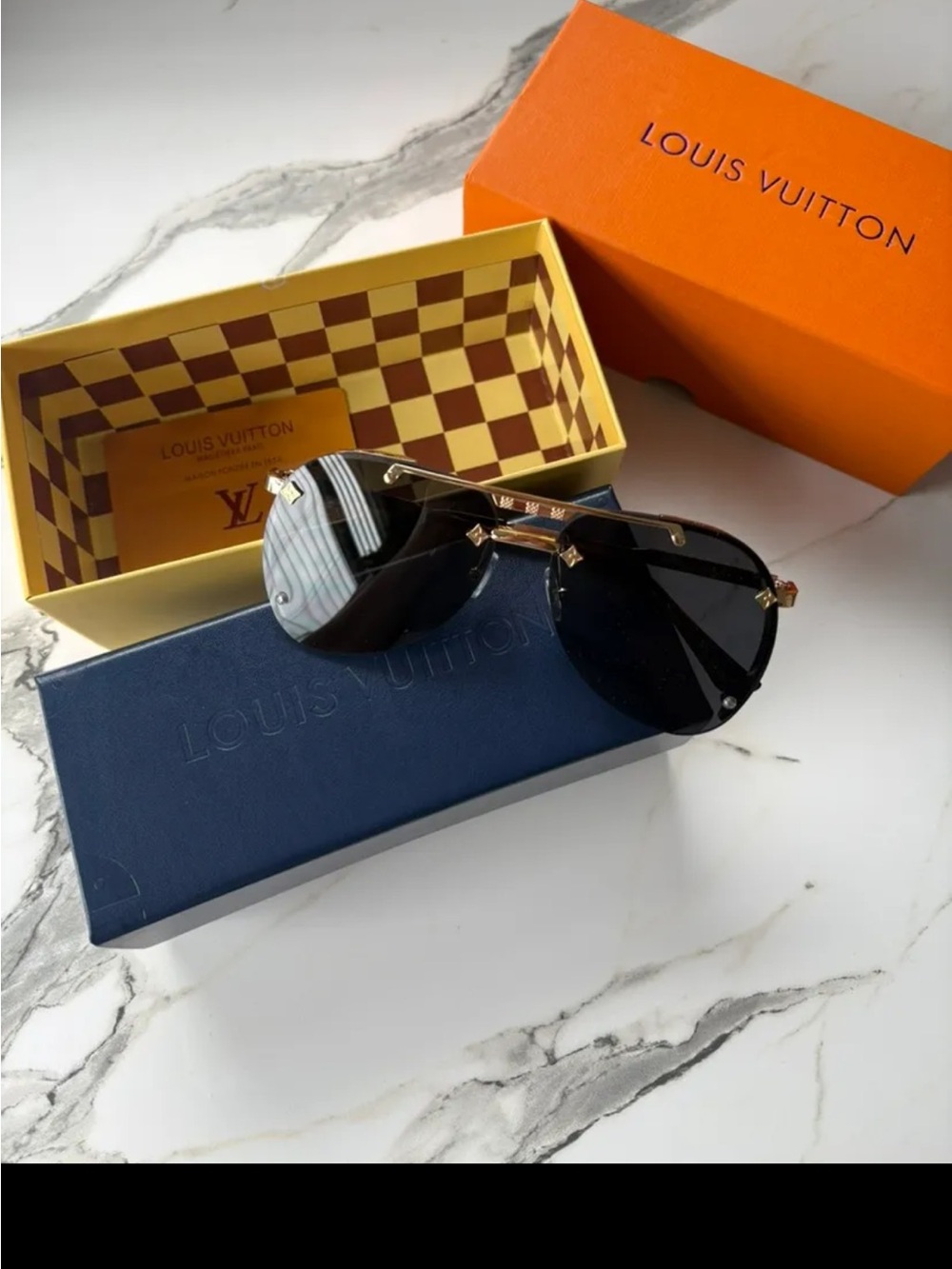 😎Blue / Black Sunglasses with Gold Accents